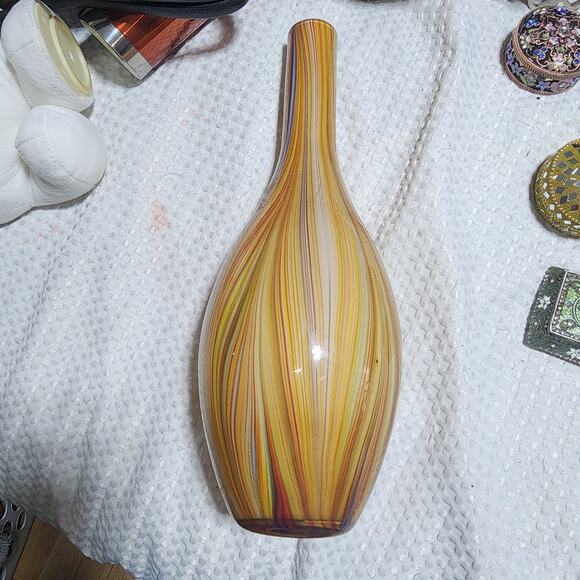 HANDBLOWN 16" ART GLASS SWIRL VASE - Picture 3 of 7